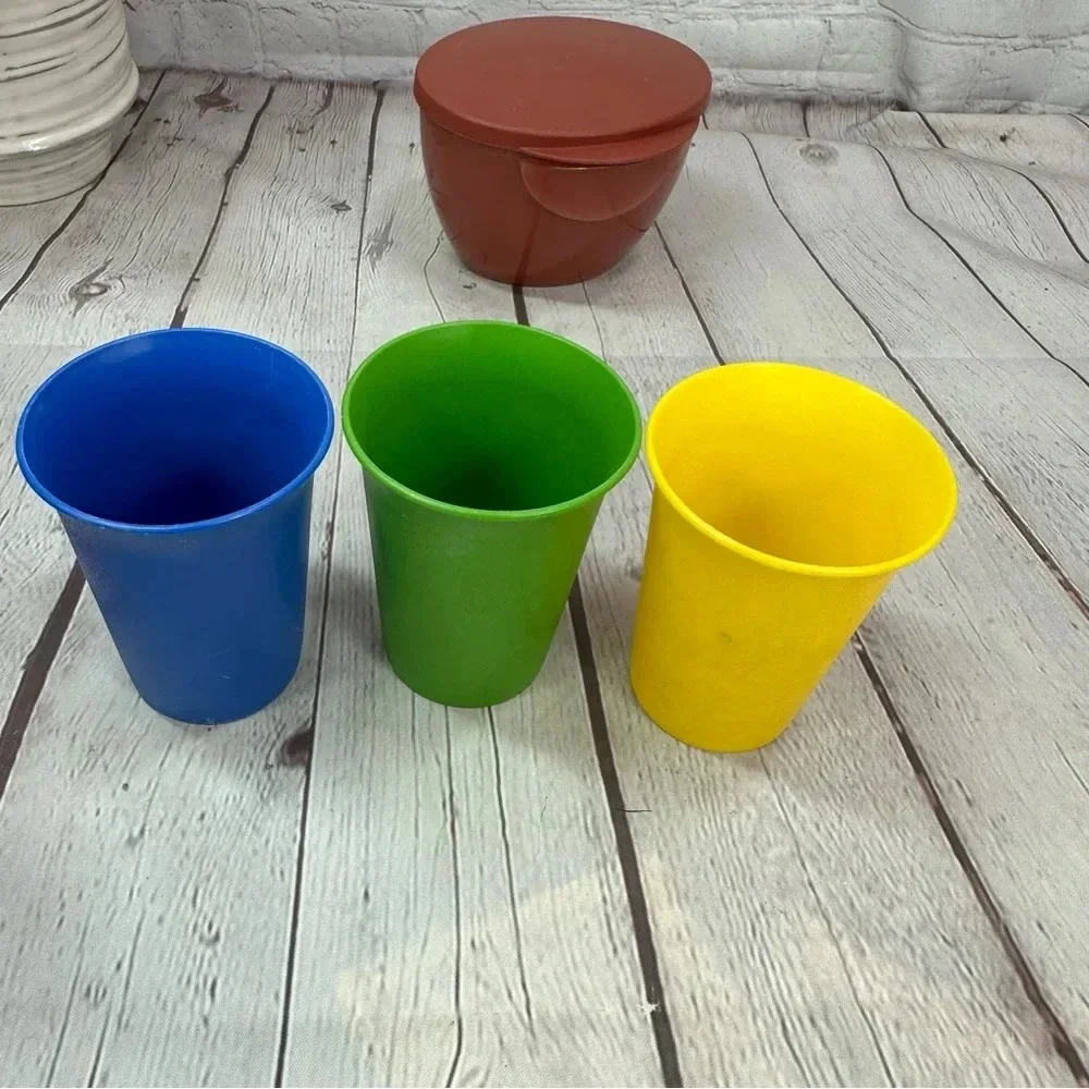 Tupperware good preowned